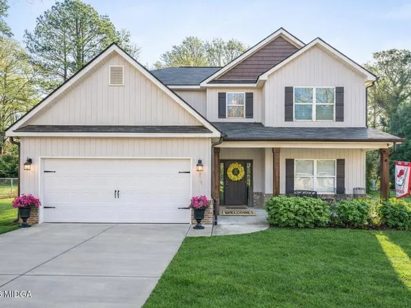 1051 Warwick Dr, Macon, GA 31210