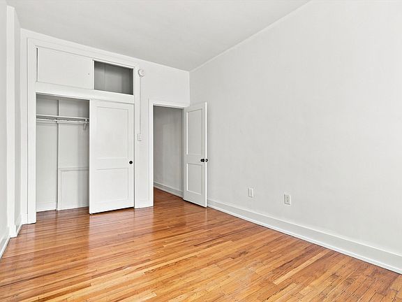 2nd image of 1001 Pine St APT 404