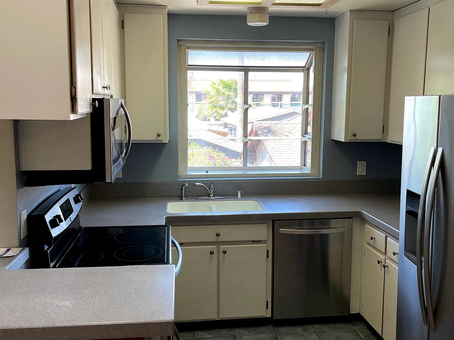 2 bed, 890 sqft, $2,900 — Photo 4