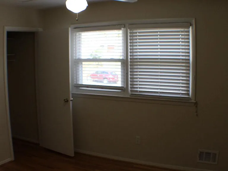 7012 Galgate Dr — Photo 25
