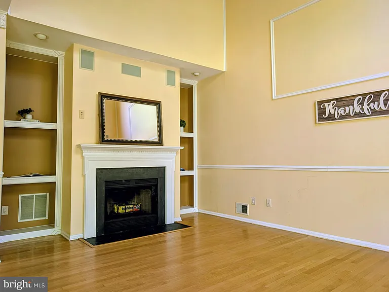 20 Cambridge Ct — Photo 10