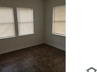 421 6th Ave N, Texas City, TX 77590