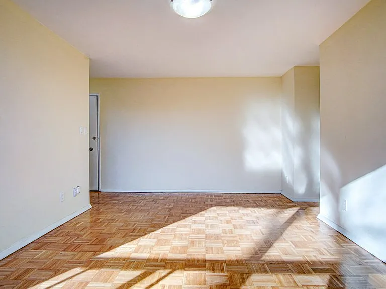 1525 Birchmount Rd — Photo 4