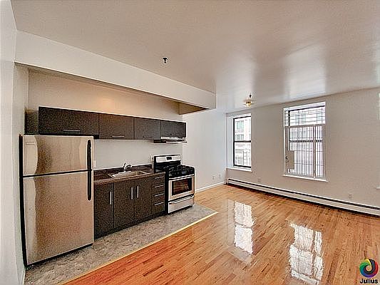 4th image of 1509 Lexington Ave APT 2a