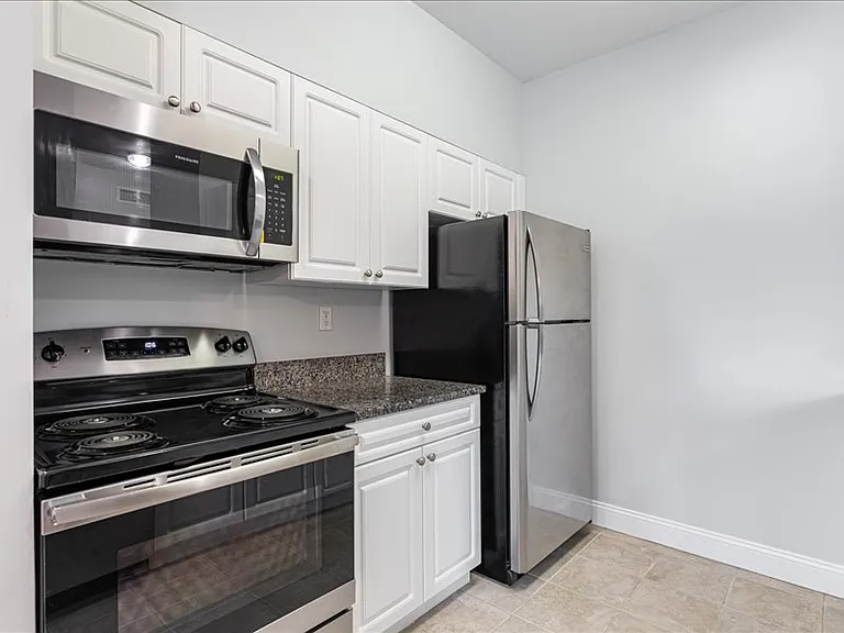 North Pointe Apartments — Photo 77