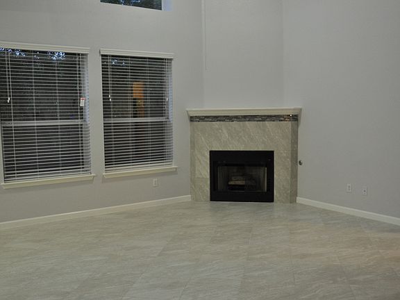 3rd image of 1814 Briarton Ln N