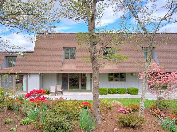 2nd image of 201 Wild Partridge Ln