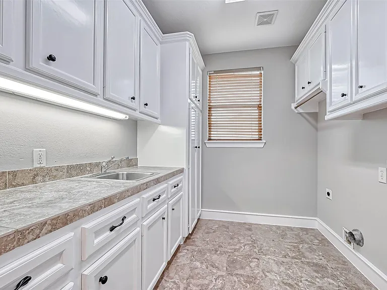 13815 Nathan Ridge Ln — Photo 19