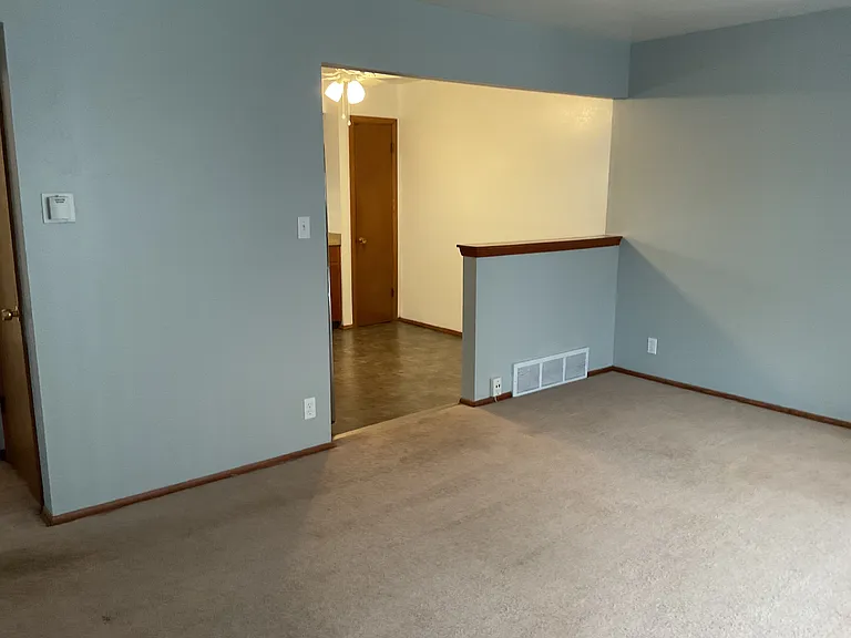 9729 W Hampton Ave — Photo 4