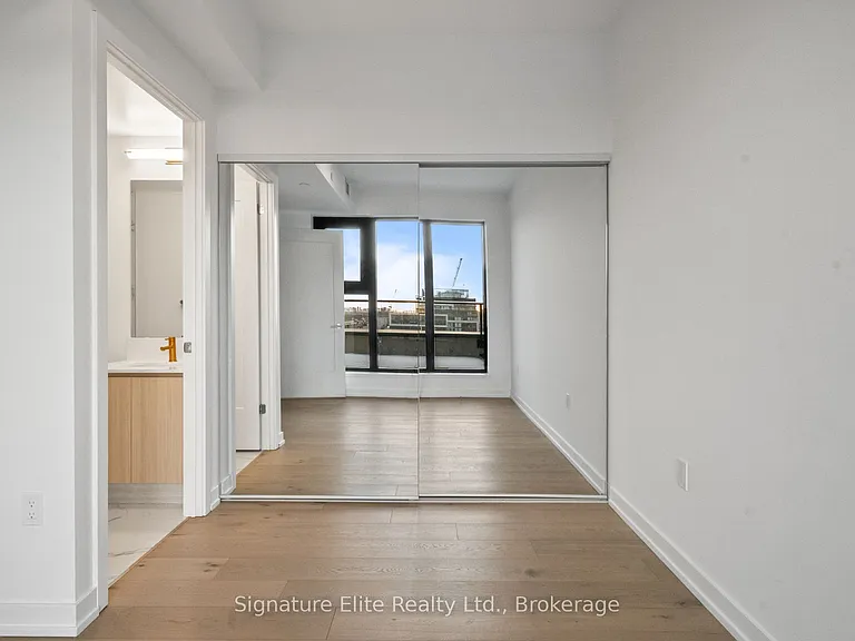 801 The Queensway #1014 — Photo 12