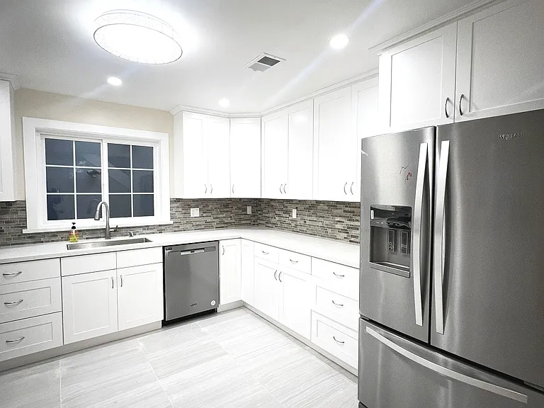 S Parkview Ave — Photo 4