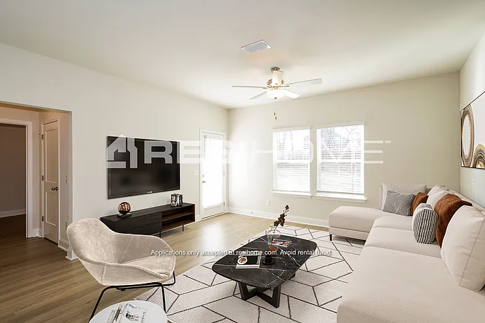 839 Keats Way — Photo 7
