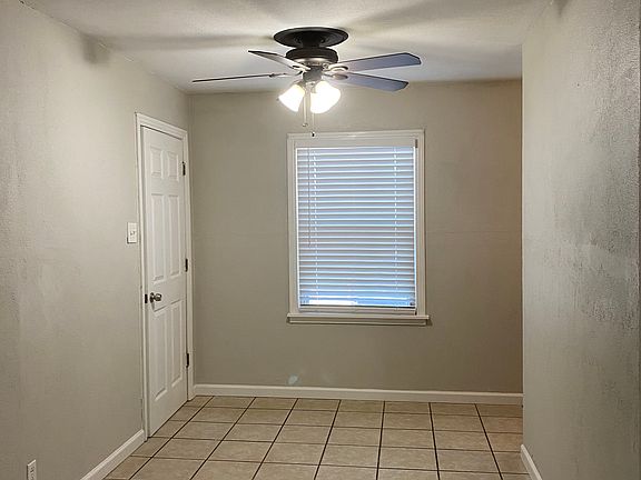 4th image of 1212 Harris St