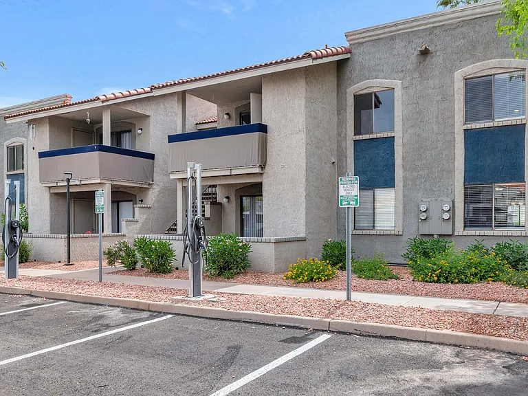Gila Springs Apartments — Photo 35