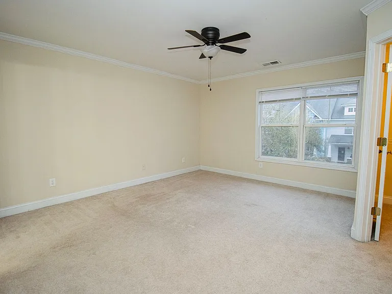 223 Forest Green Dr — Photo 17