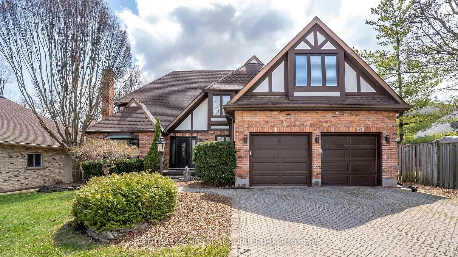 135 Ambleside Dr photo 1