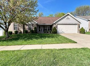 1805 Prescott Rdg, Saint Charles, MO 63303