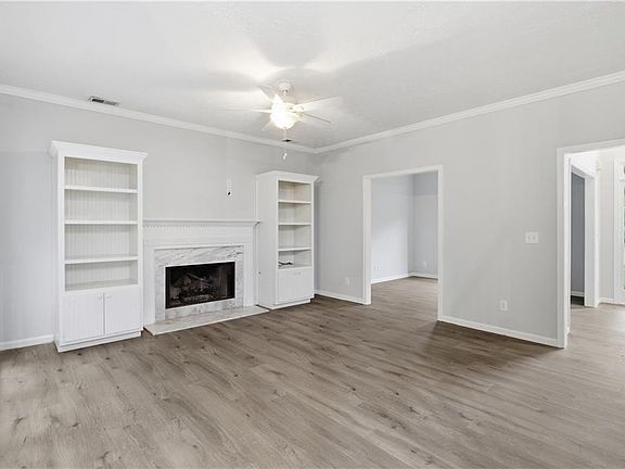 3rd image of 3504 Wellsley Dr