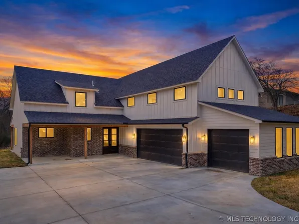 1000 S Moccasin Pl, Sapulpa, OK 74066