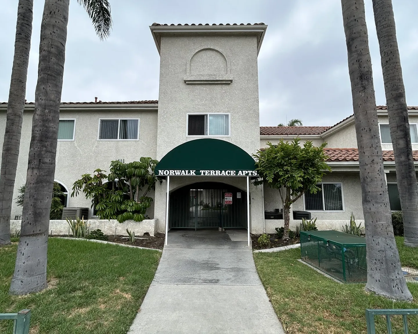 Norwalk Terrace Apartments — Photo 1