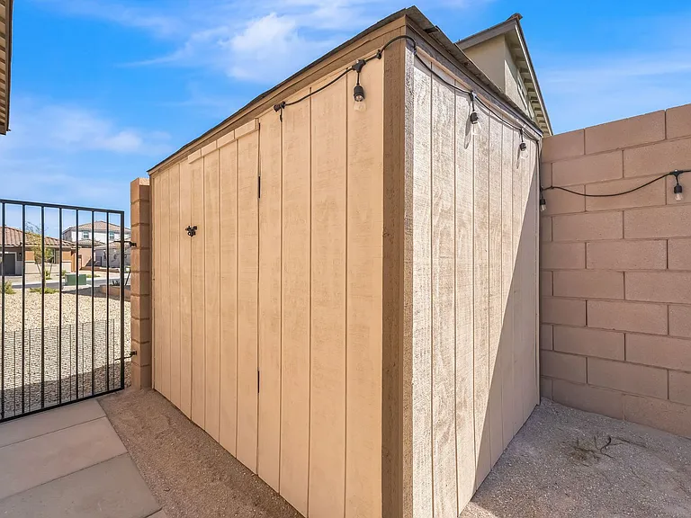 670 Tranquil Peak Ct — Photo 40