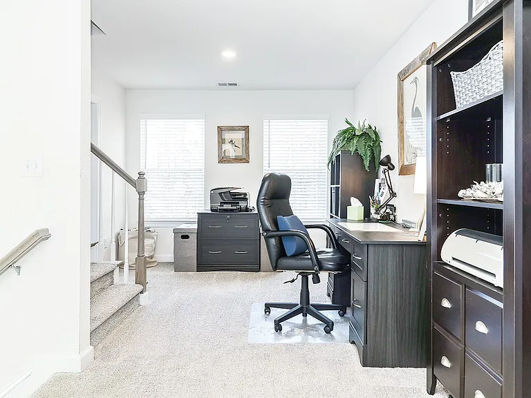 221 Wilson Dr — Photo 25