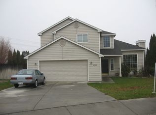 2707 S Huntington Ct, Kennewick, WA 99337