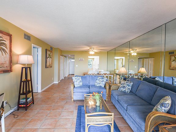 2nd image of 1901 S Roosevelt Blvd #207