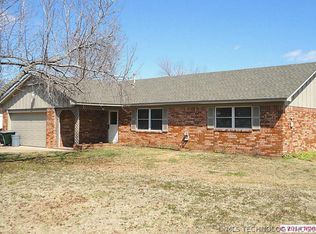 9409 Haskell Dr, Broken Arrow, OK 74014
