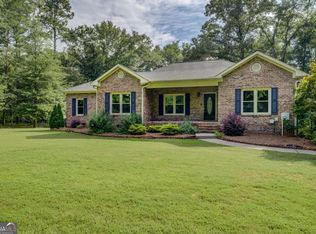 534 Harbour Shores Dr, Jackson, GA 30233