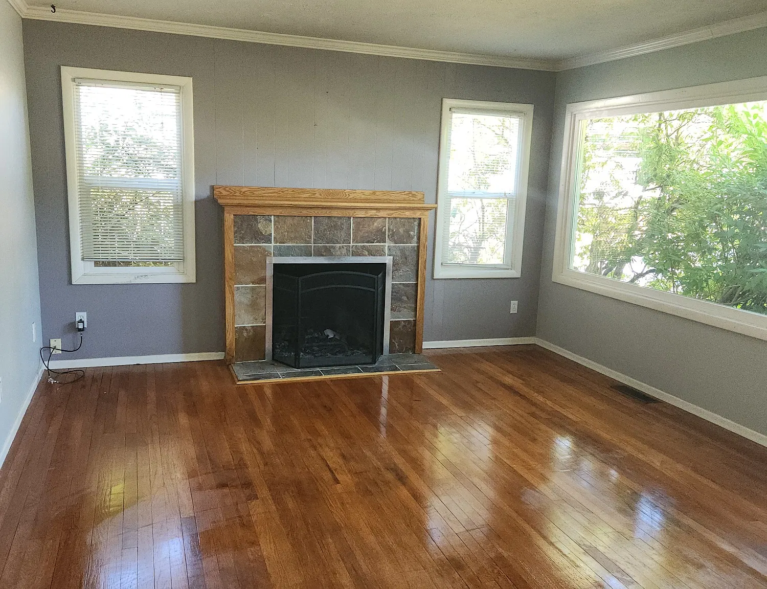 2 bed, 884 sqft, $2,500 — Photo 1