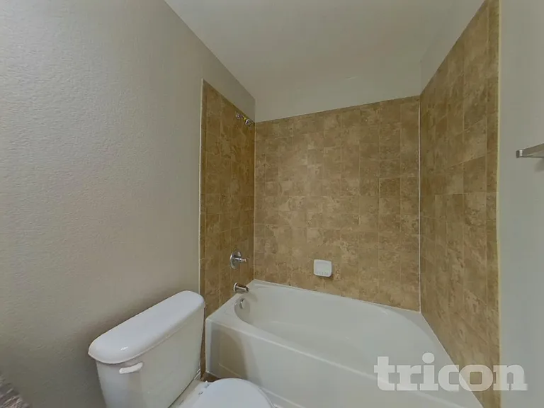 7415 Pimlico Dr — Photo 18