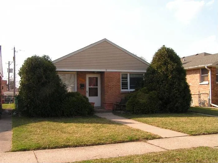 3430 Sunset Ln photo 1