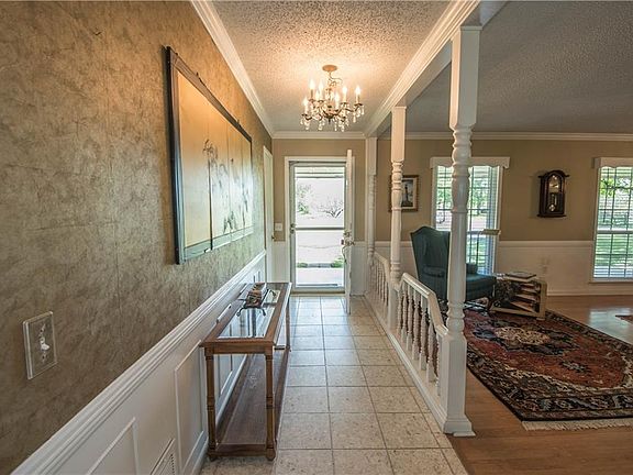 5th image of 2724 Andrews Cir
