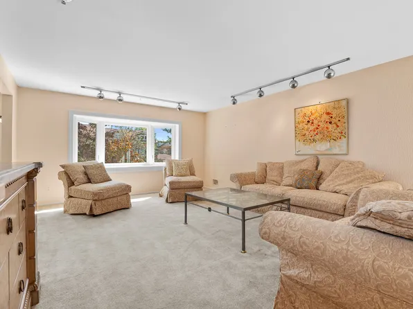 8506 Narrows Avenue image 5 of 45