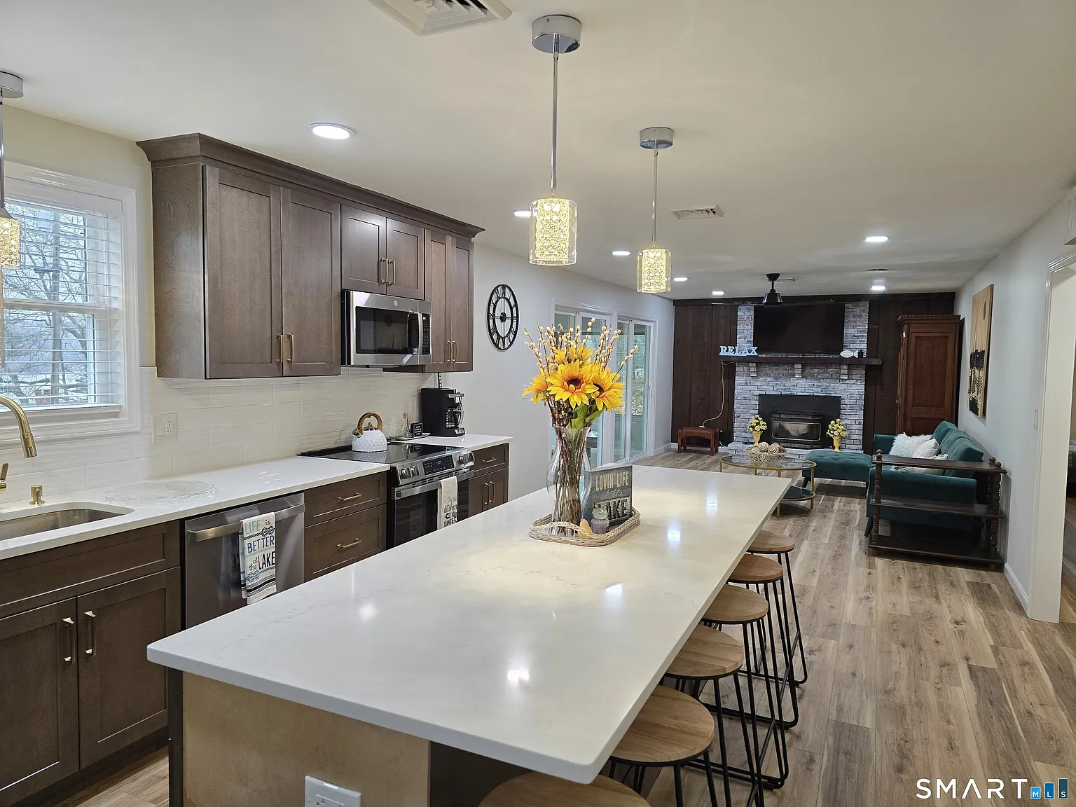 2 bed, 1.0 bath, 1040 sqft, $2,800 — Photo 4