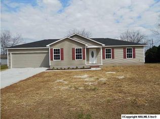 1610 Vest St, Hartselle, AL 35640