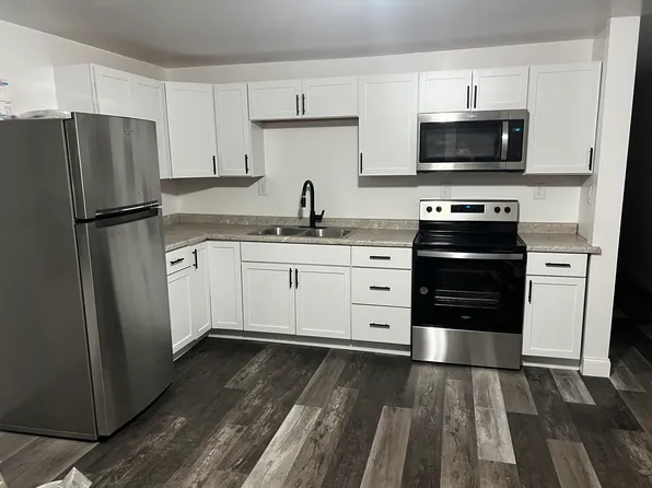 330 N 8th St #2, Cambridge, OH 43725