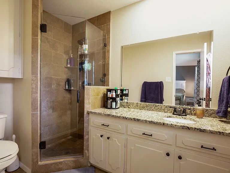 8801 Dawnridge Cir — Photo 18