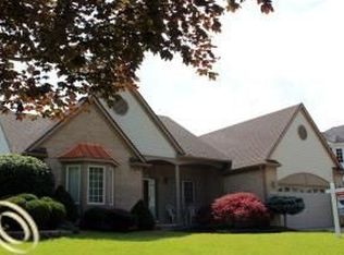 1535 Dunston Rd, Canton, MI 48188