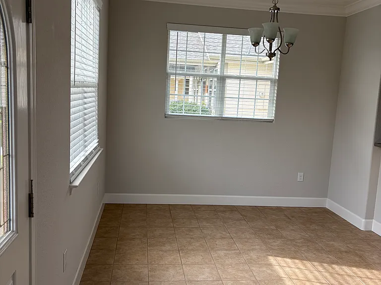 1364 Marjorie Ct — Photo 22