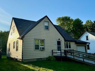 350 S 9th St, Bird Island, MN, 55310