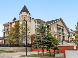 26 N Val Gardena Vw SW #342, Calgary, AB T3H 5Z5
