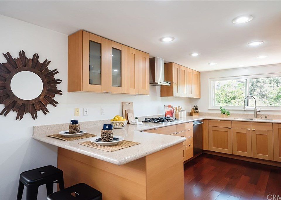 1st image of 17 Cordoba Ct
