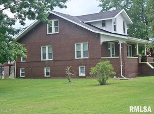 985 Wilson St, Stonefort, IL 62987