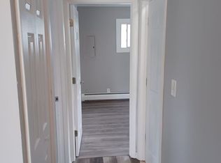 26060 Kathy St, Roseville, MI 48066