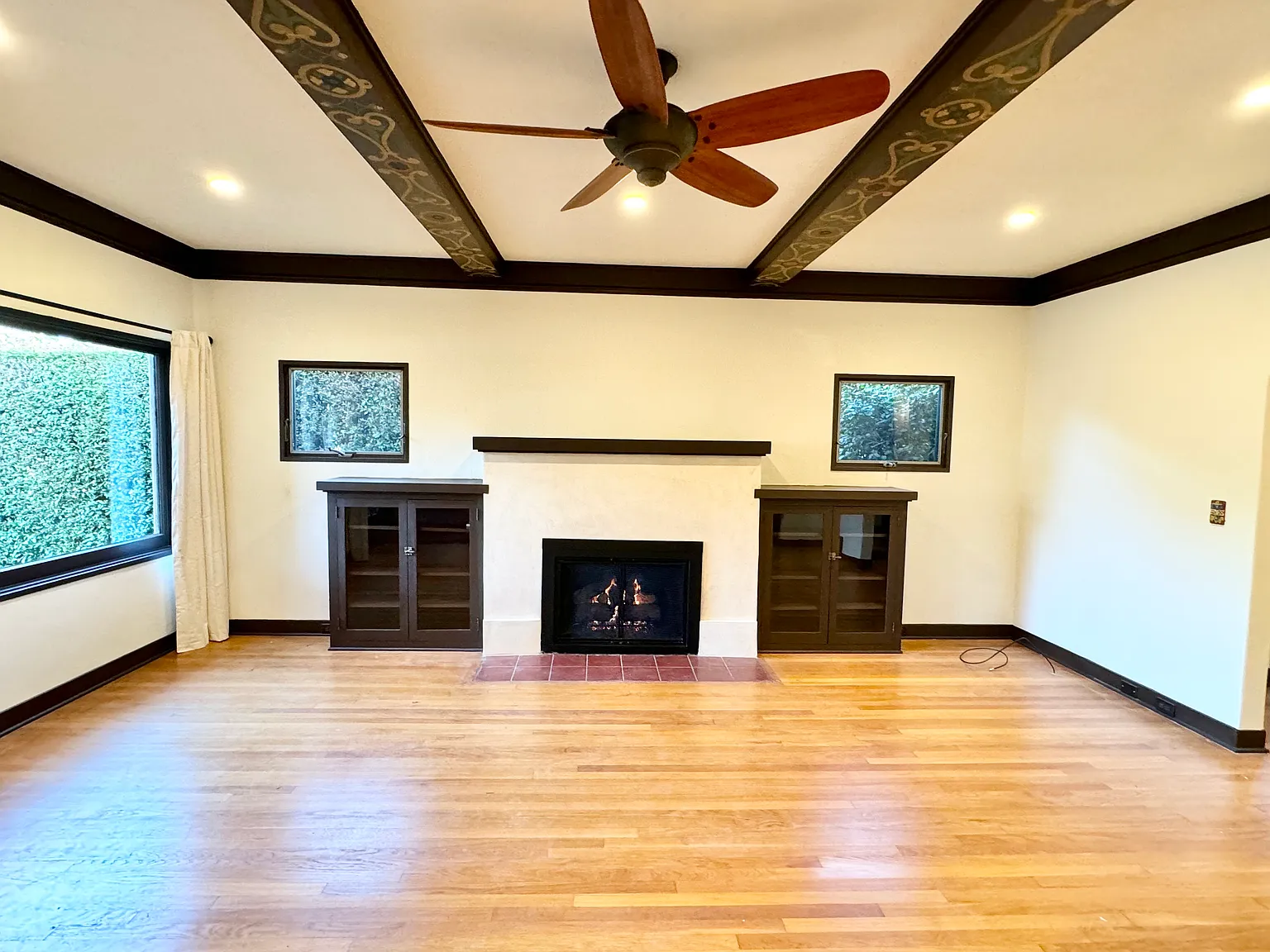 2 bed, 1550 sqft, $6,850 — Photo 1