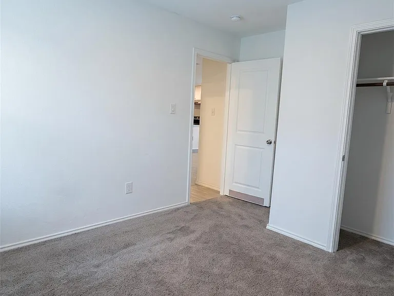 2540 Sweet Olive — Photo 11