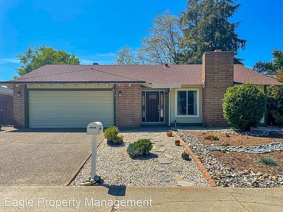 3rd image of 5317 Leavitt Way