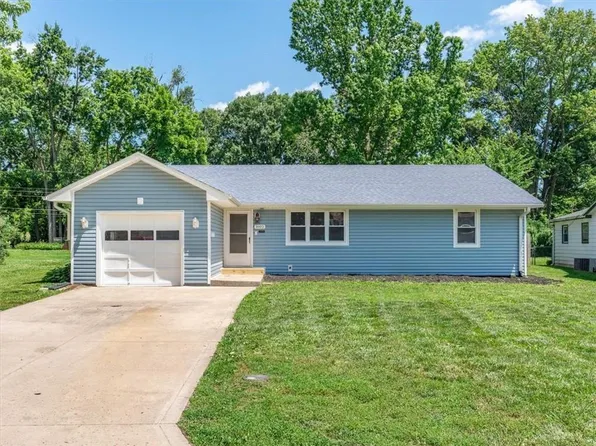 1605 Brookside St, Saint Joseph, MO 64506
